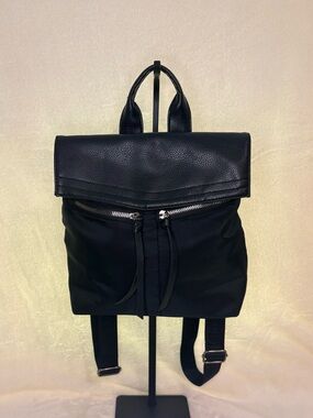 lululemon crossbody camera bag black Lululemon Crossbody Camera Bag Black Crossbody Camera Bag 2L *Logo Women's  Bags,Purses,Wallets